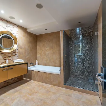 Luxury Vacation Villa *