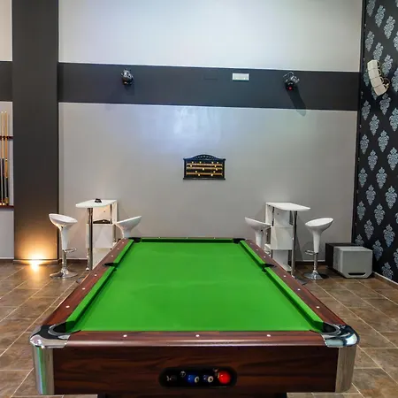 Luxury Vacation וילה מארבלה